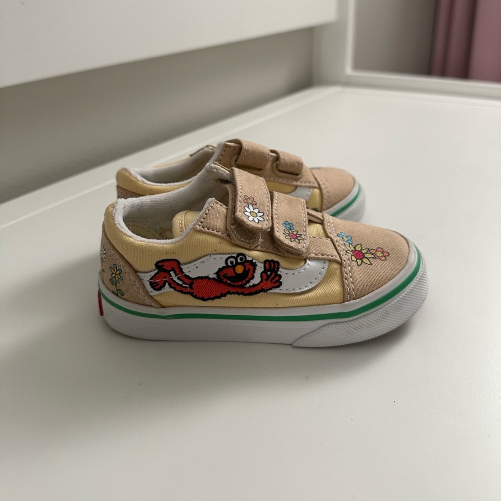 Sesame Street Elmo Toddler Vans